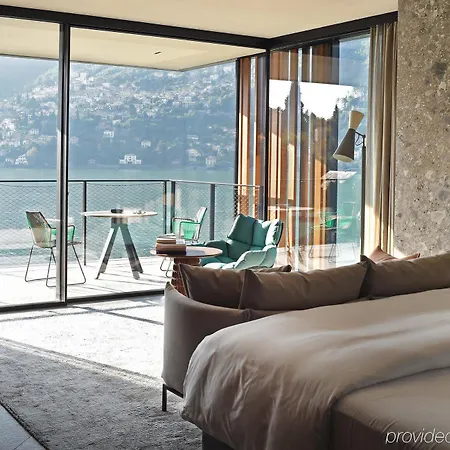 Il Sereno Lago Di Como Torno
